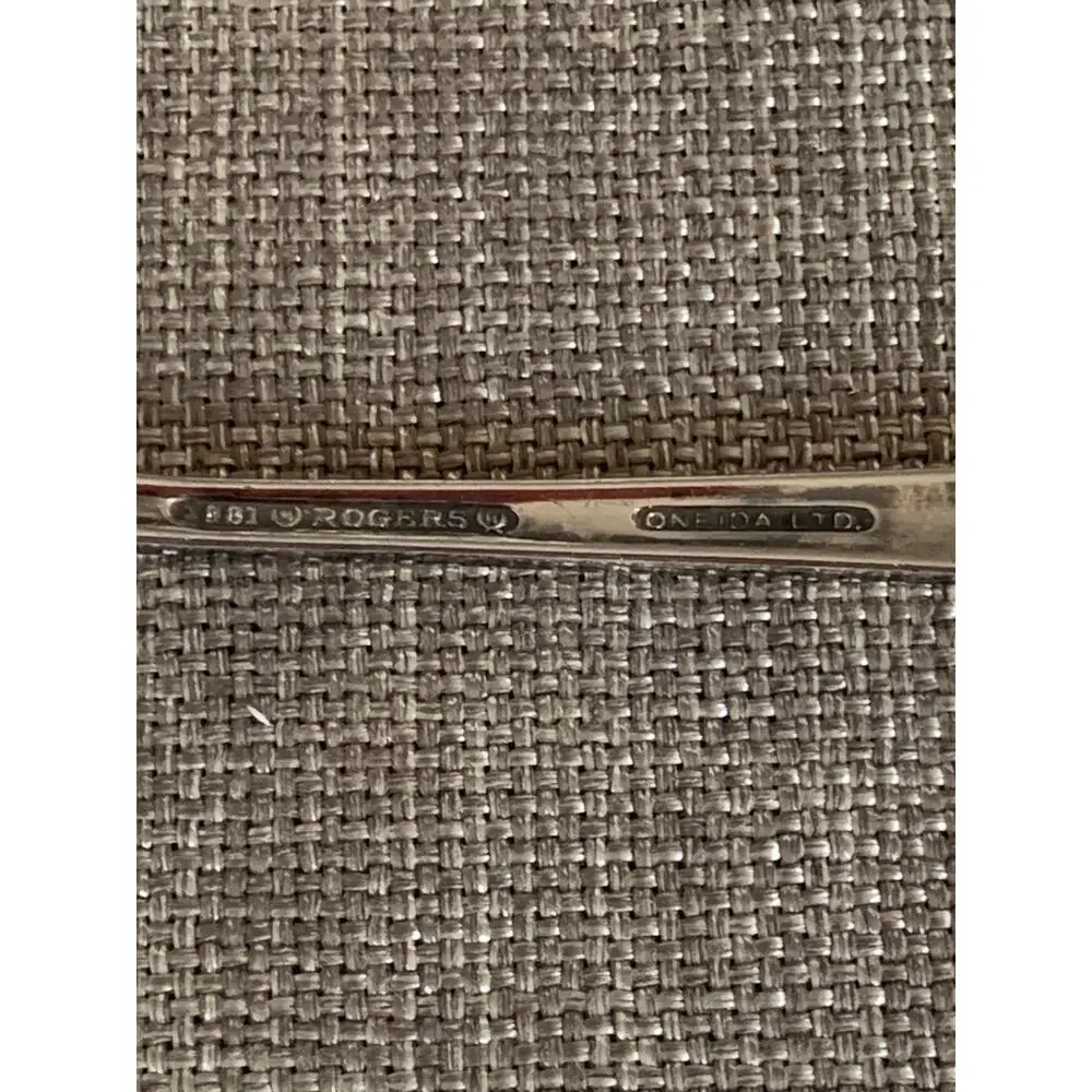 Rogers 1881 Oneida Ltd 1948 Salad Fork Plantation Pattern 6 1/2